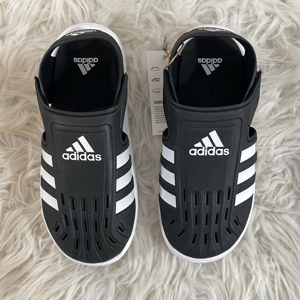ADIDAS Closed Toe Water Sandals Velcro Black & White Kid’s Size 2 NEW UNISEX - Picture 4 of 16